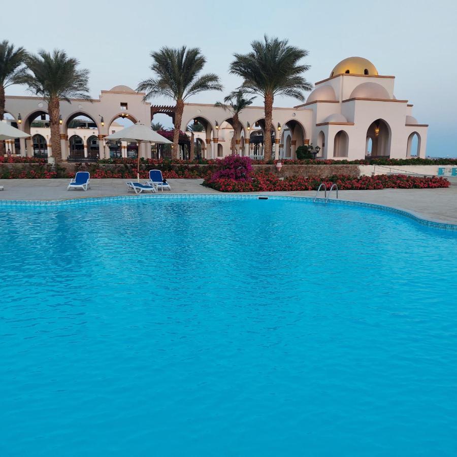 Palm Beach Piazza Apart Hotel Sahl Hasheesh Hurghada Exteriör bild