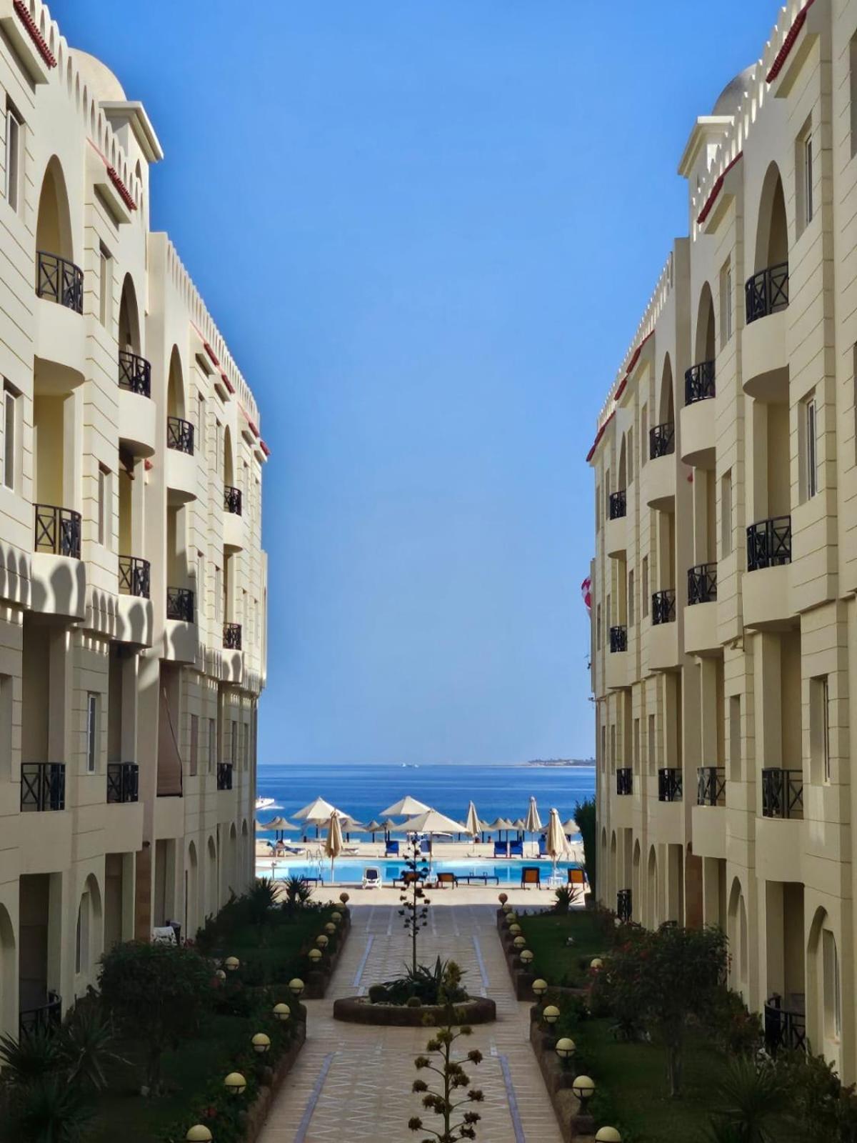 Palm Beach Piazza Apart Hotel Sahl Hasheesh Hurghada Exteriör bild