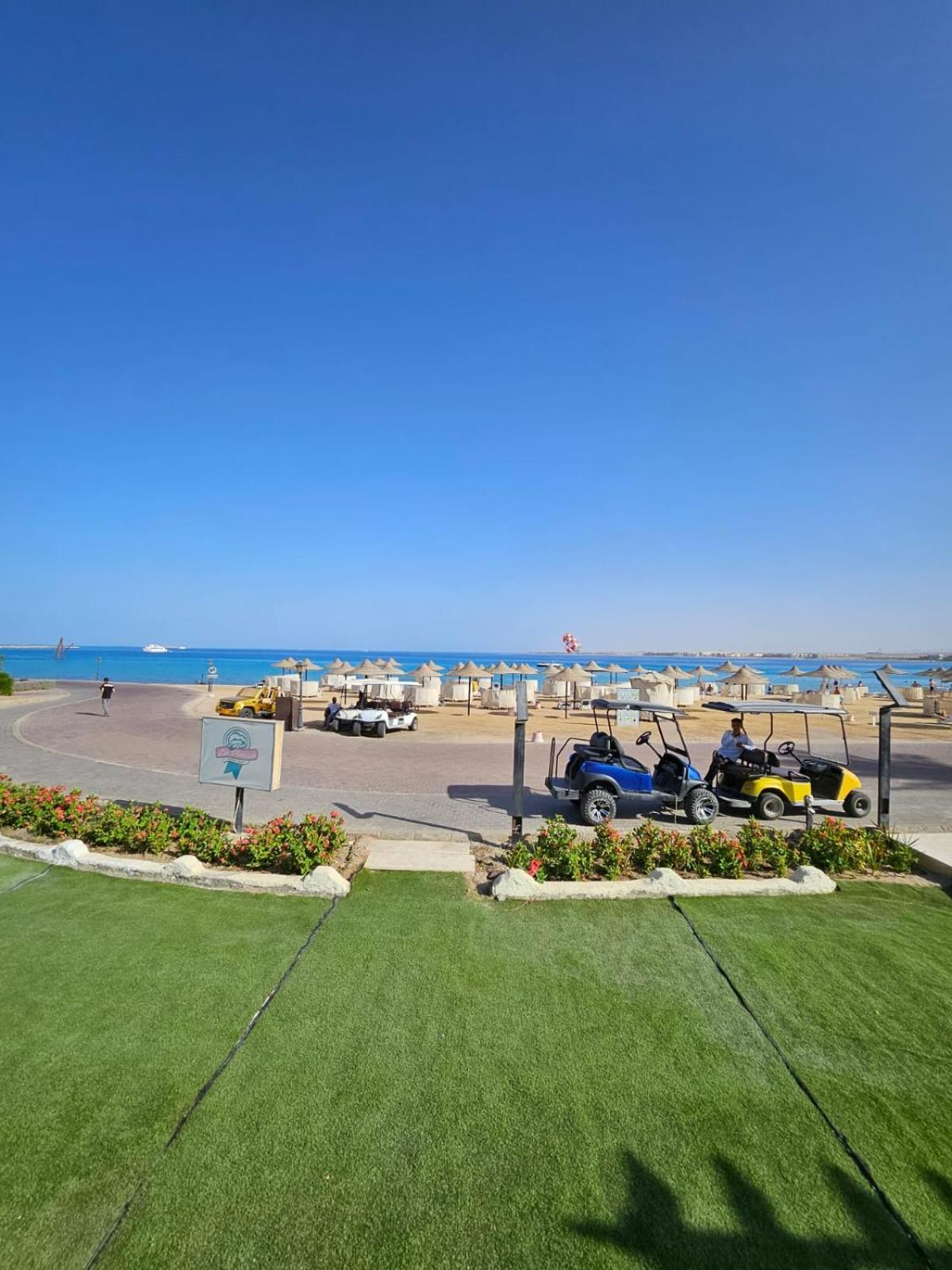 Palm Beach Piazza Apart Hotel Sahl Hasheesh Hurghada Exteriör bild