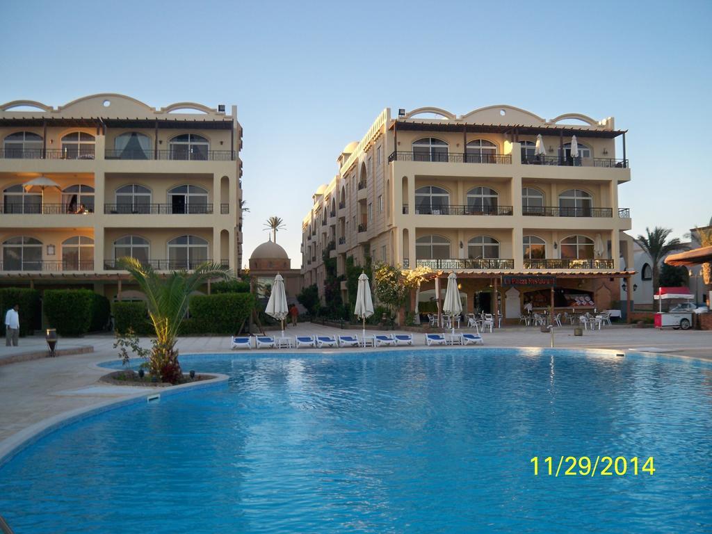 Palm Beach Piazza Apart Hotel Sahl Hasheesh Hurghada Exteriör bild