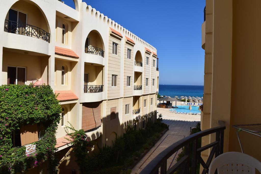 Palm Beach Piazza Apart Hotel Sahl Hasheesh Hurghada Exteriör bild